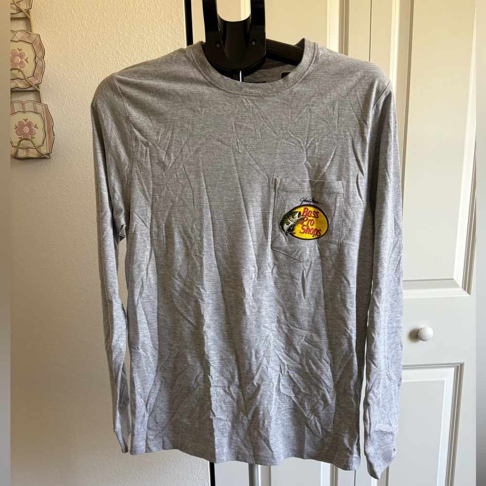Bass Pro Shops Heather Gray Shirt